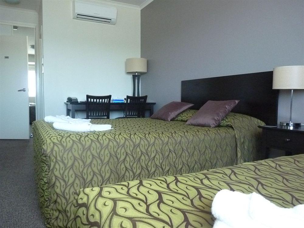 Redcliffe Motor Inn 외부 사진