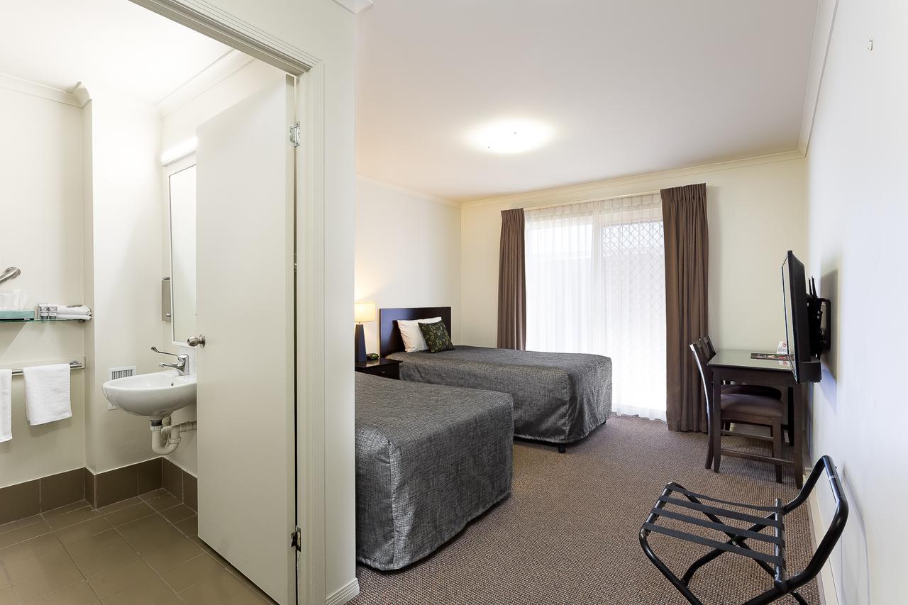 Redcliffe Motor Inn 외부 사진
